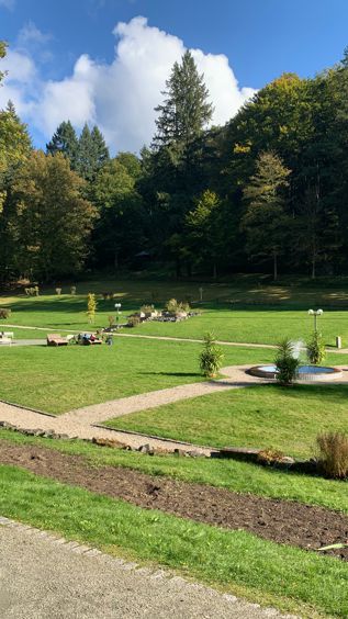 Aufgang zur Bergkirche St. Marien zu den 14 Nothelfern auf dem Basaltkegel Parkstein