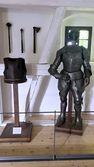 Ritterrüstung im Museum der Burg Zwernitz