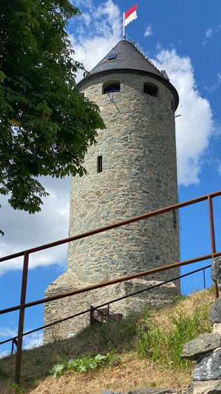 Bergkirche auf dem Basaltkegel Parkstein