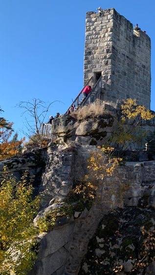 Burgruine Weissenstein - Der Turm der Ruine